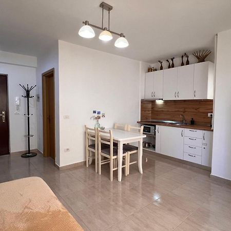 Mire Apartment Durres Luaran gambar